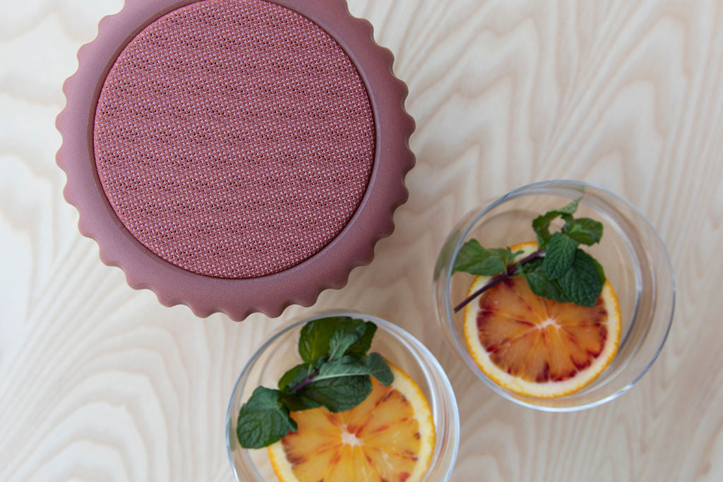 Dentelles Terra speaker USB recharge gouden basis | 12,5 cm x Ø 13,5 cm
