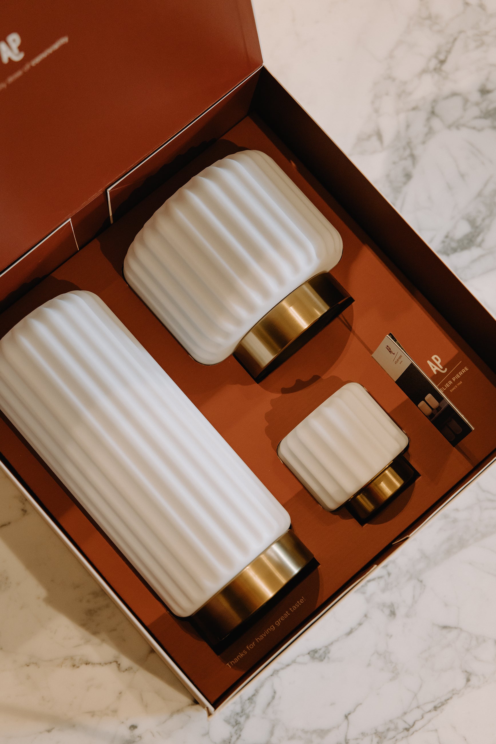 Coffret Cadeau Luxe Dentelles Multi Kelvin OR | 36,5 x 36 x H 17 cm