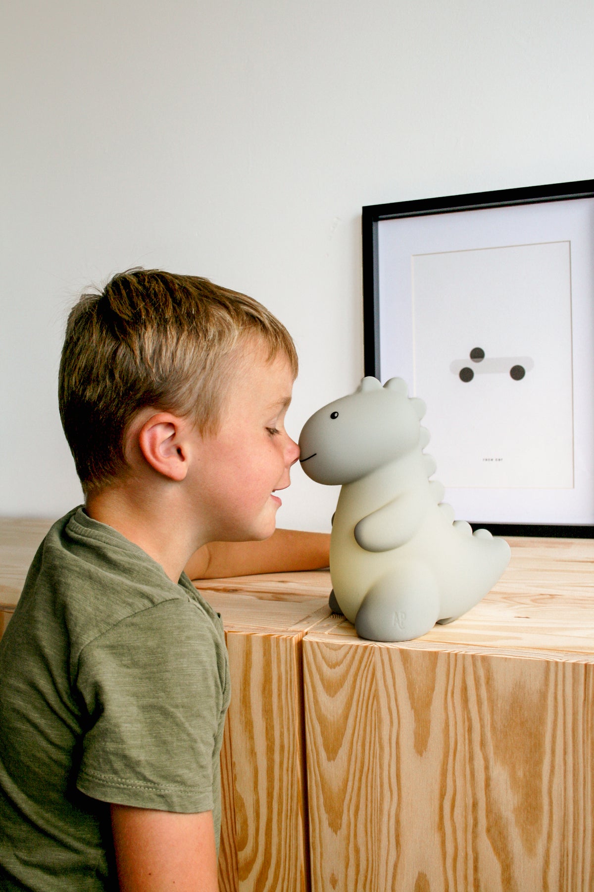 Jéroom Dino SAGE LED LICHTJE, USB recharge | H 20 x 18 x 13 cm