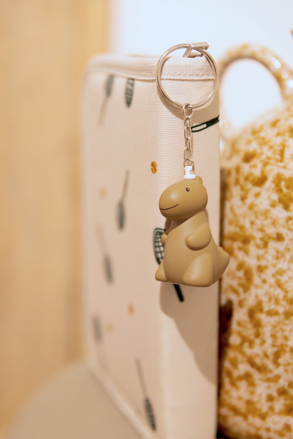 Jéroom Dino KLEI SLEUTELHANGER | H5,4  Ø3 cm