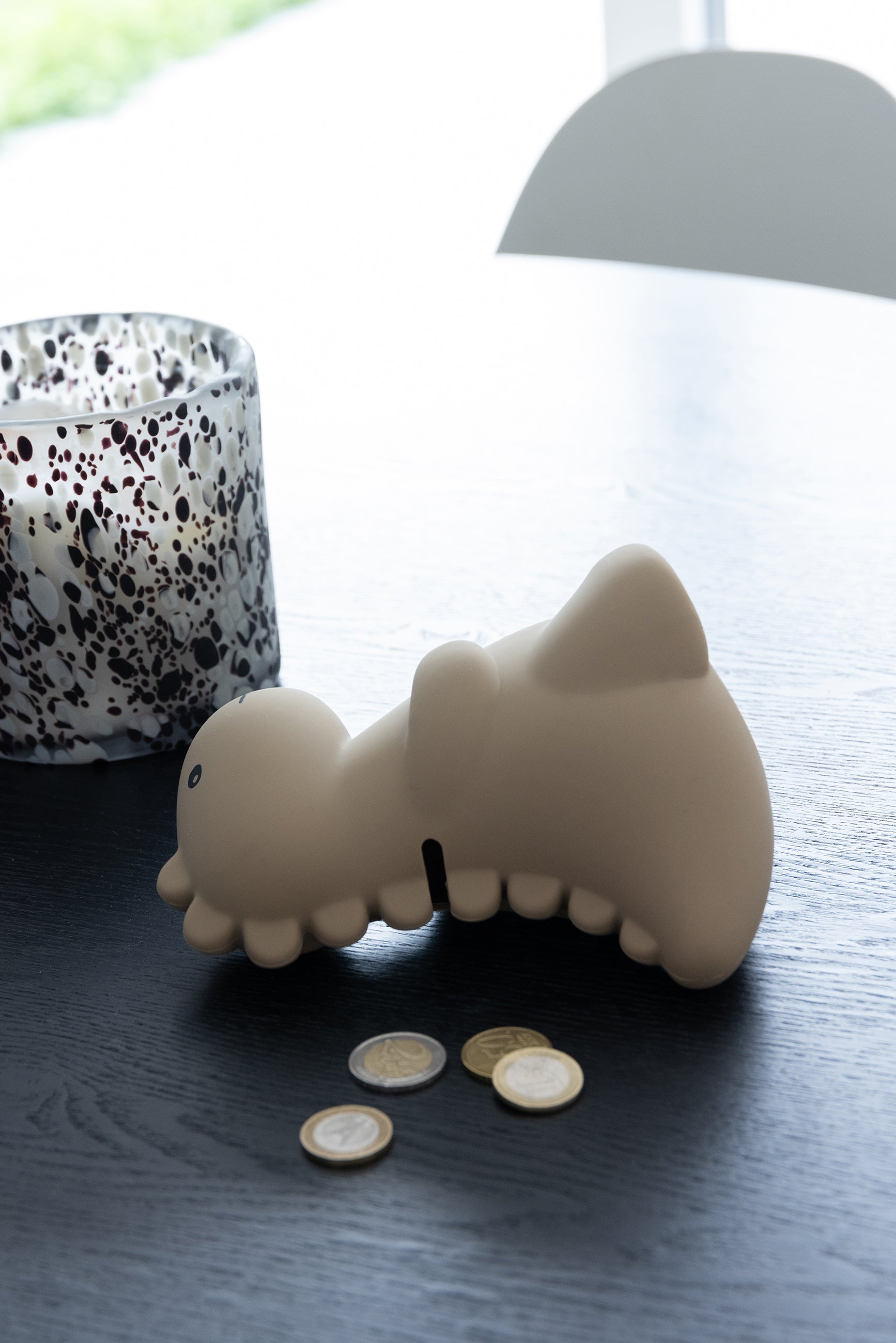 Jéroom Dino KLEI SPAARPOT LARGE | H 16,5 x 14,9 x 10,8 cm