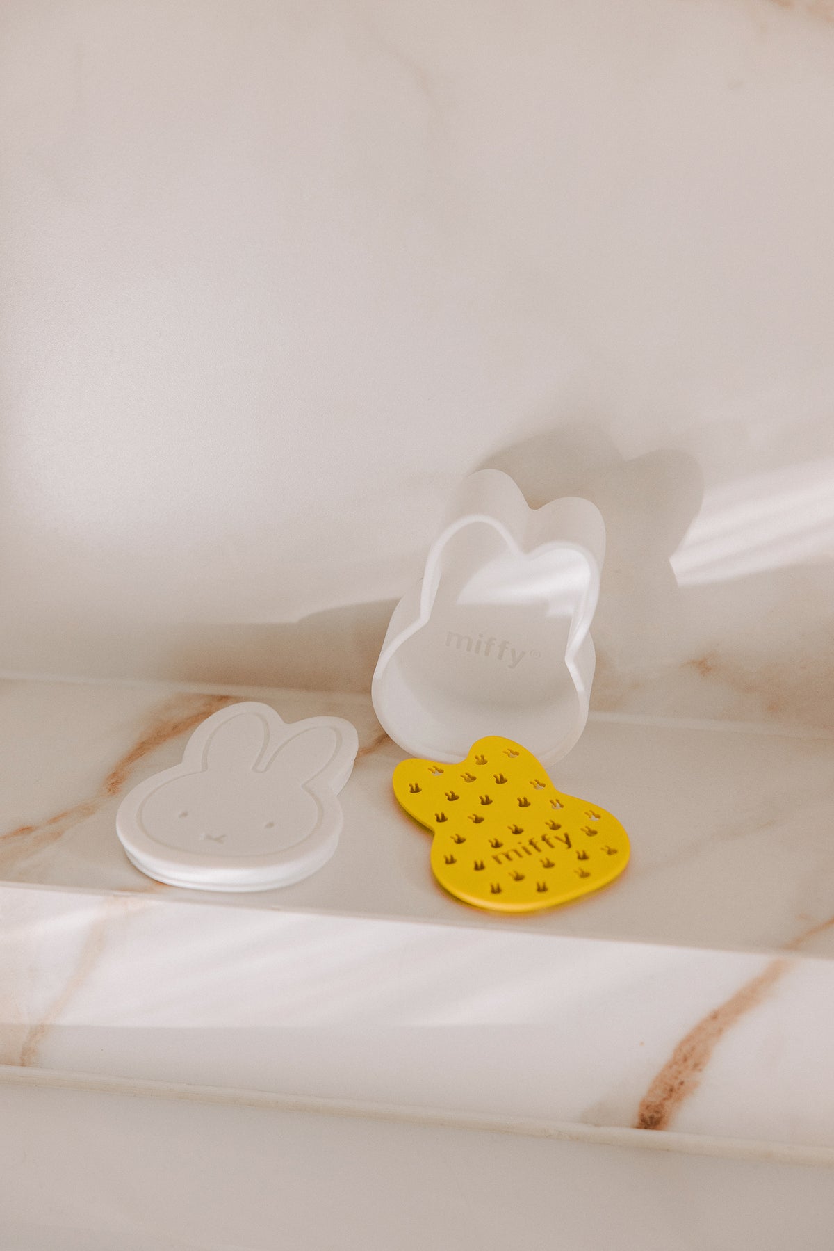 nijntje WIT-GEEL Silicone Zeepdoosje | H10 x 5 x 7,5 cm
