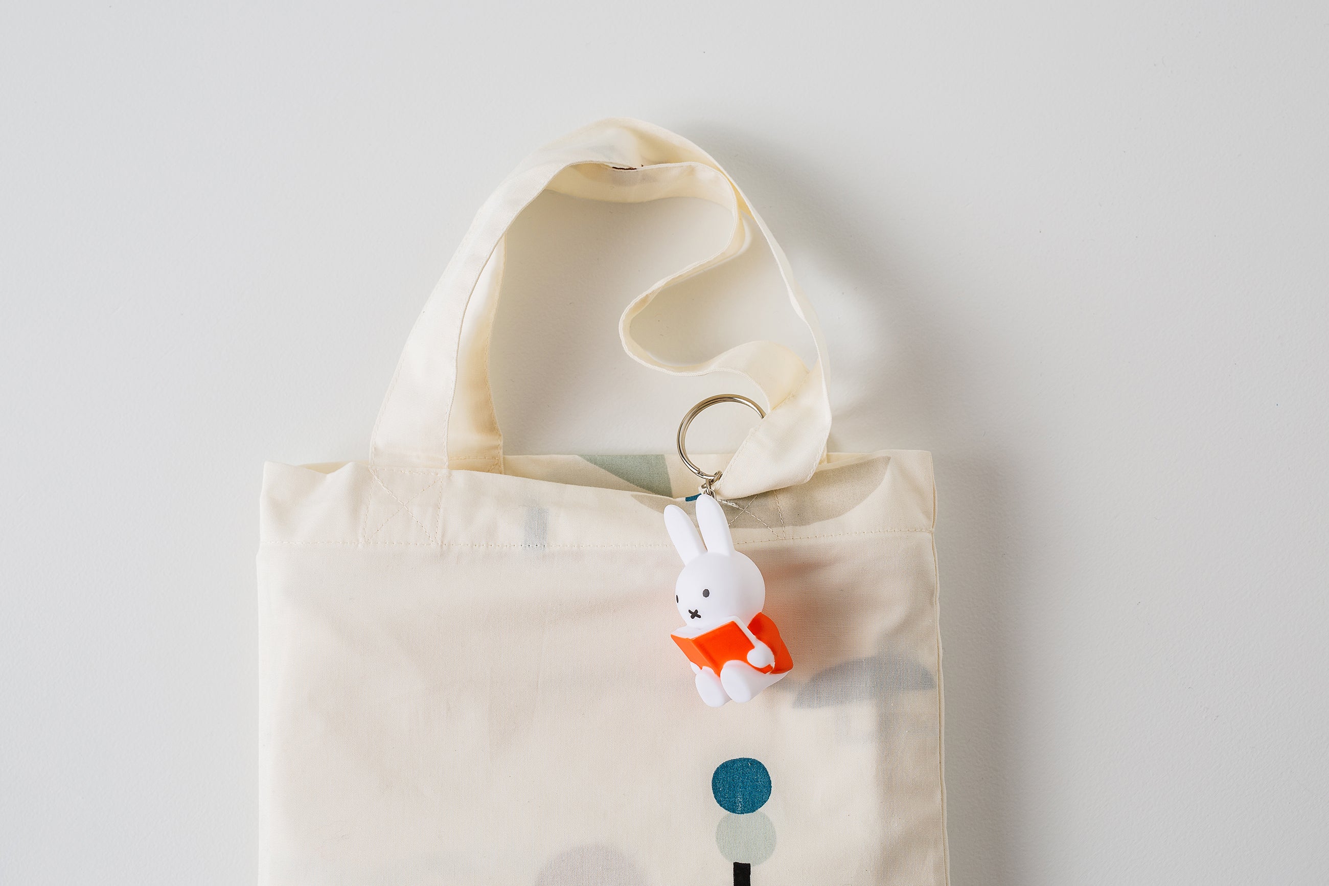 nijntje leest ROOD Sleutelhanger | H6  Ø 3.3 CM